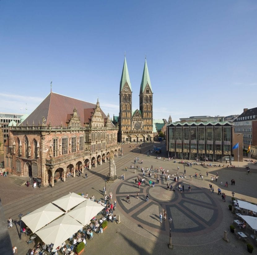 Marktplatz mit Rathaus, Dom, Haus der Bürgerschaft (Foto: © Nikolai Wolff / Fotoetage)