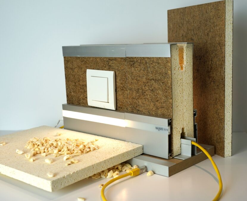 Popcorn als Dämmung + Verbundwerkstoff aus Hanf und Flachs: Die an der Universität Göttingen entwickelten Trockenbau-Paneele (Foto: Udo Schmidt / Smarter Habitat)