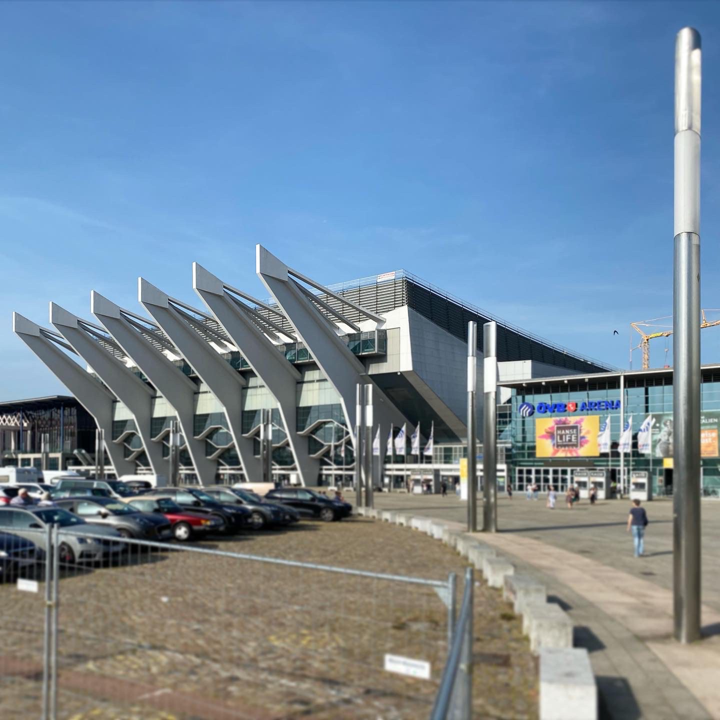 Heutige Ansicht der ehemaligen Stadthalle Bremen (aktuelle Bezeichnung: