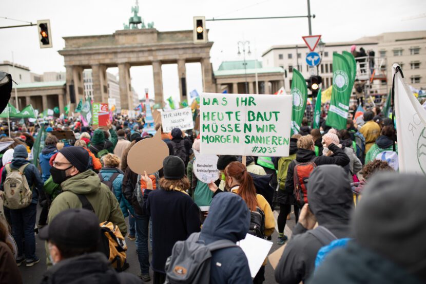 Aktivist:innen von "Architects for Future" beim Klimastreik 2021 in Berlin (Foto: Jan Rottler) Aktivist:innen von "Architects for Future" beim Klimastreik 2021 in Berlin (Foto: Jan Rottler)