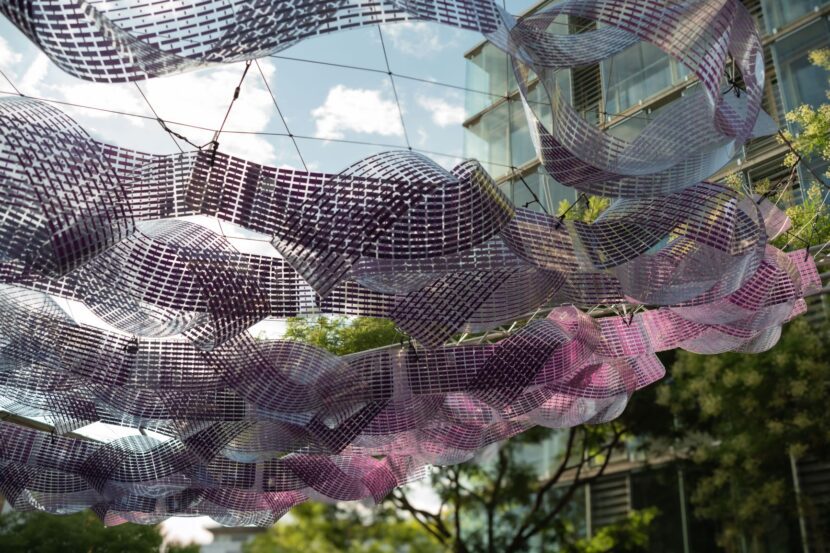 Solar Loops: Organische Photovoltaik im Sonnensegel (Foto: Prof. Dr.-Ing. Timo Carl)