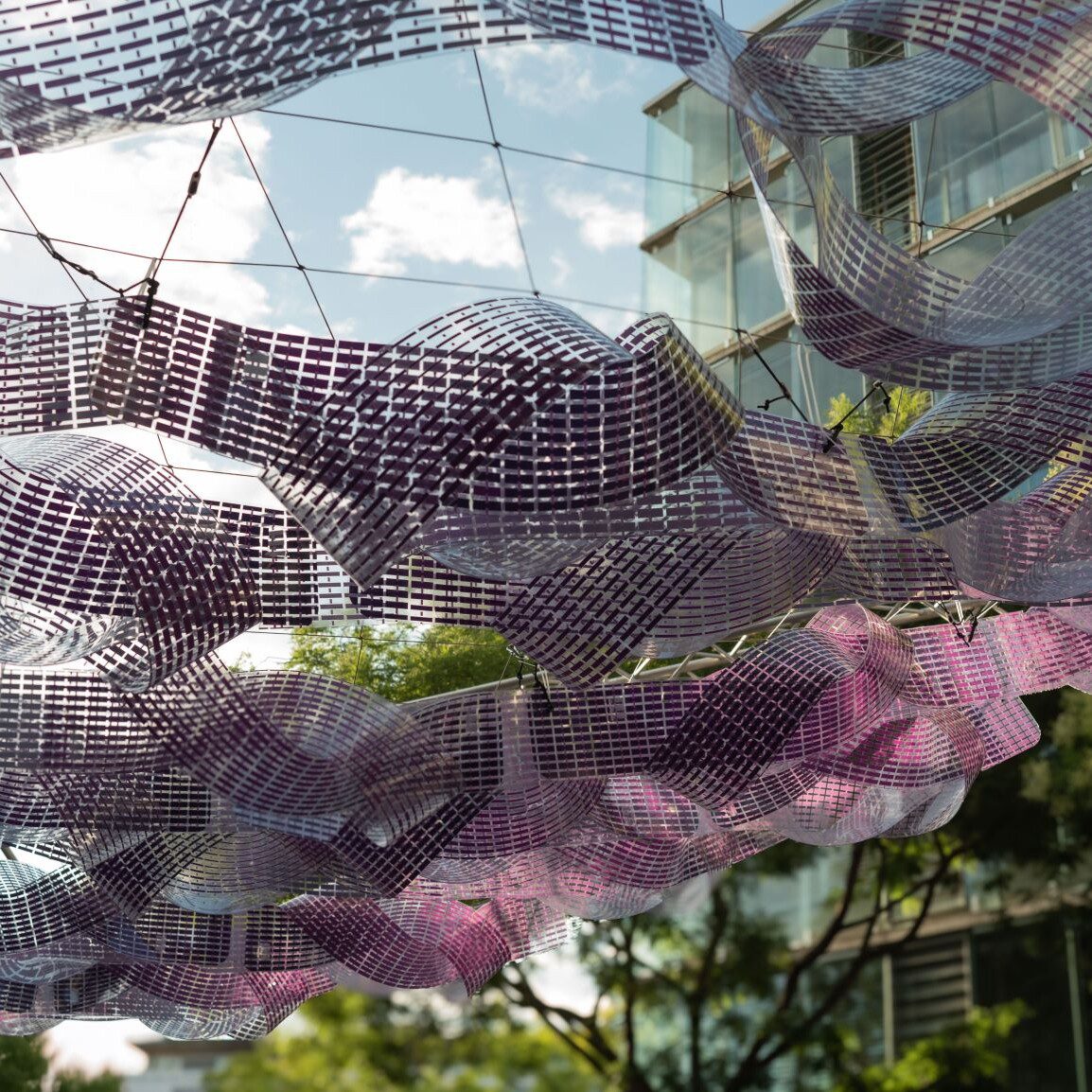 Solar Loops: Organische Photovoltaik im Sonnensegel (Foto: Prof. Dr.-Ing. Timo Carl)